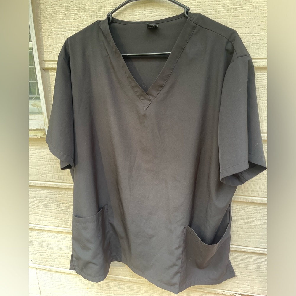 Black XXL Scrub Top